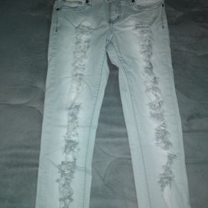 White jeans for women